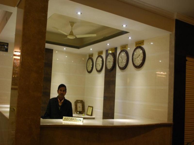 Amanda Crown Jaipur Hotell Kukas Exteriör bild